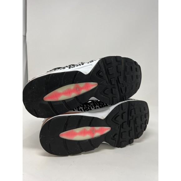 Nike Air Max 95 GS 7y 8.5w Just Do it Print Serfio Lozano Black White Orange - Picture 7 of 16